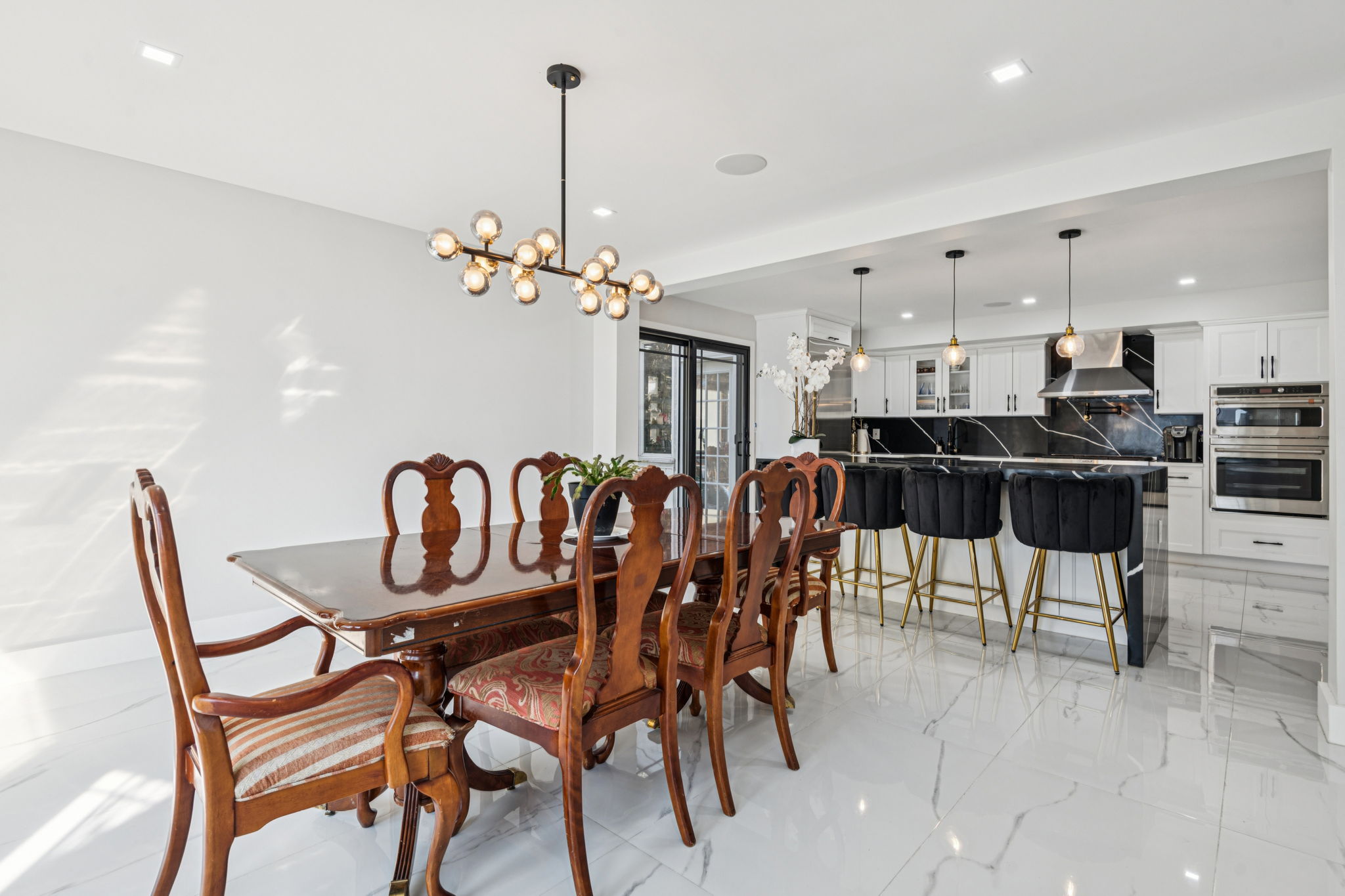 Valley Ln-S2410-010