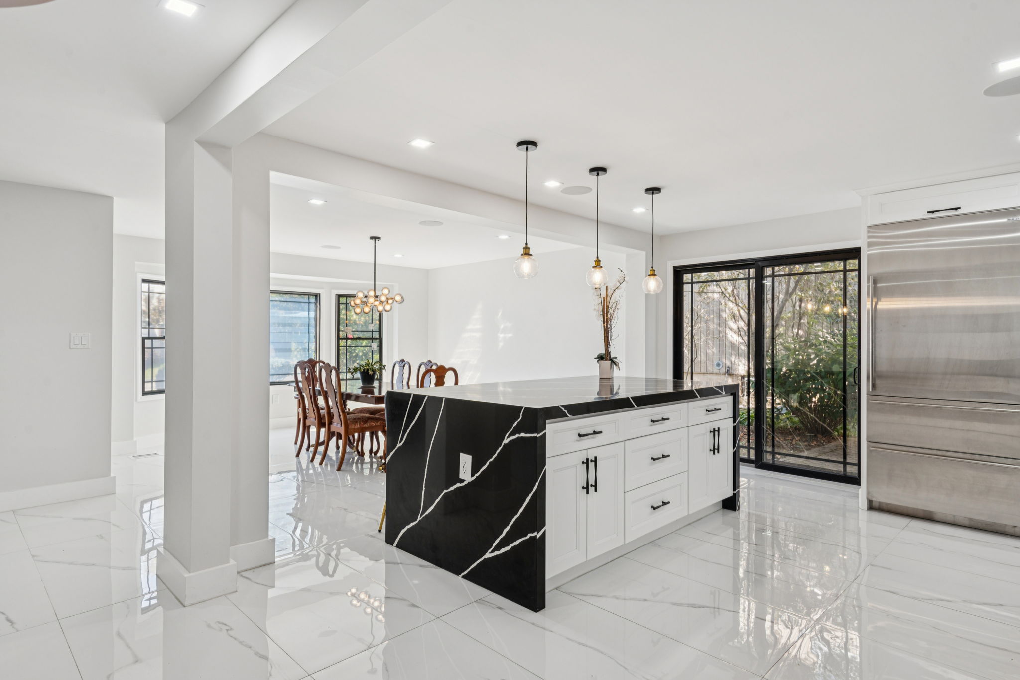 Valley Ln-S2410-013