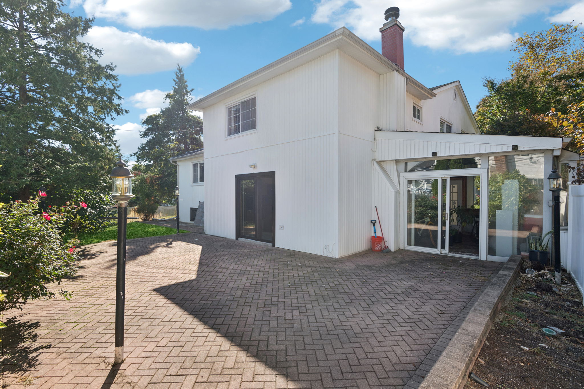 Valley Ln-S2410-039
