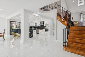 Valley Ln-S2410-005