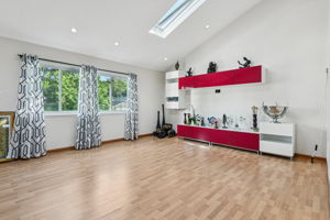 Valley Ln-S2410-021