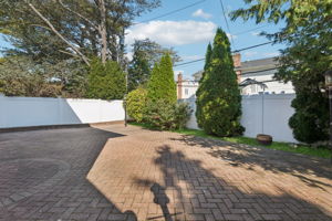 Valley Ln-S2410-037