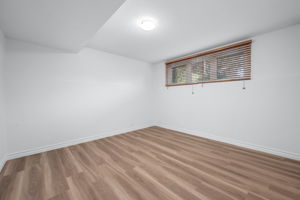  Photo 52