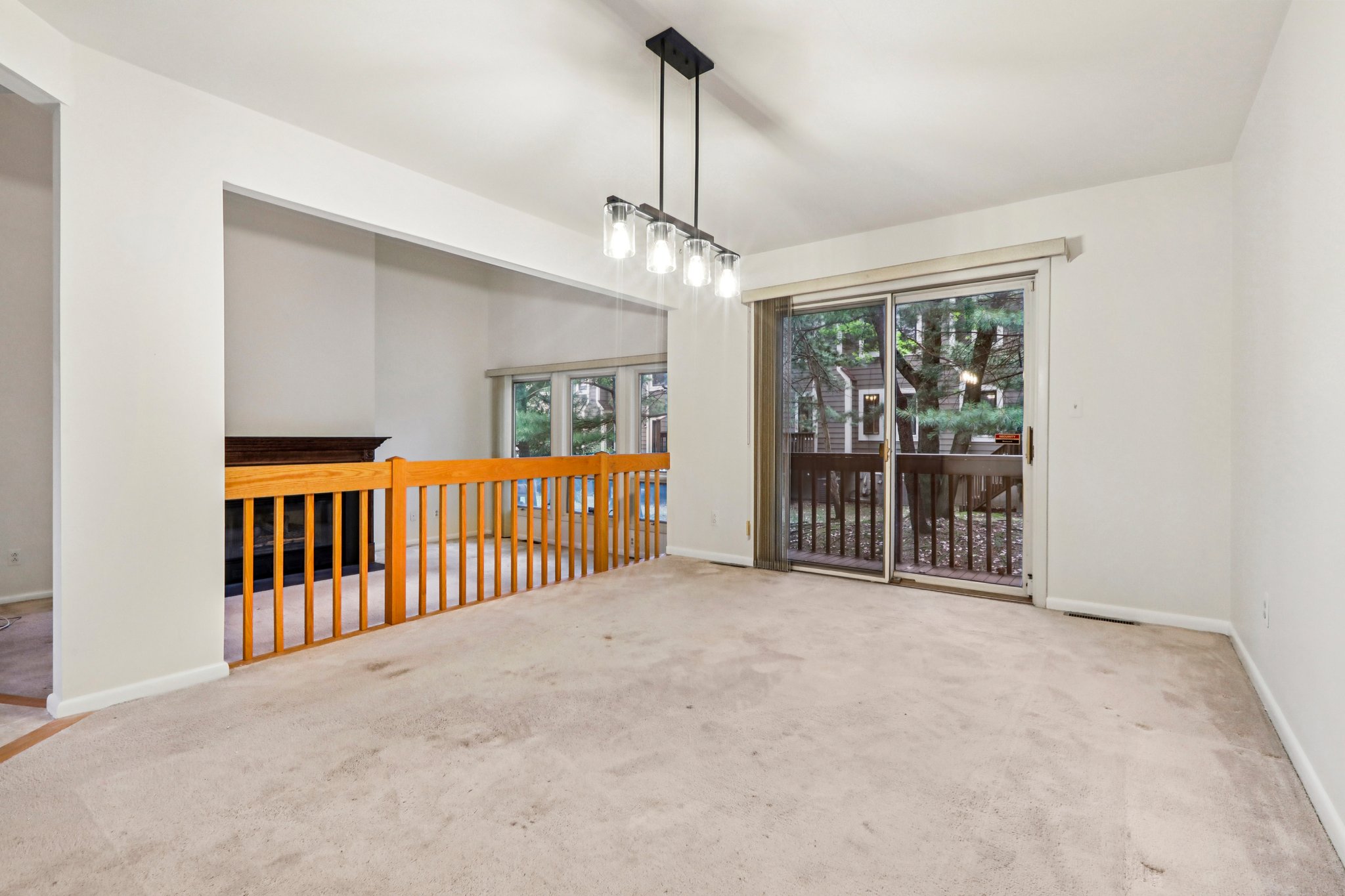Wedgewood Dr-S2108-007.jpg