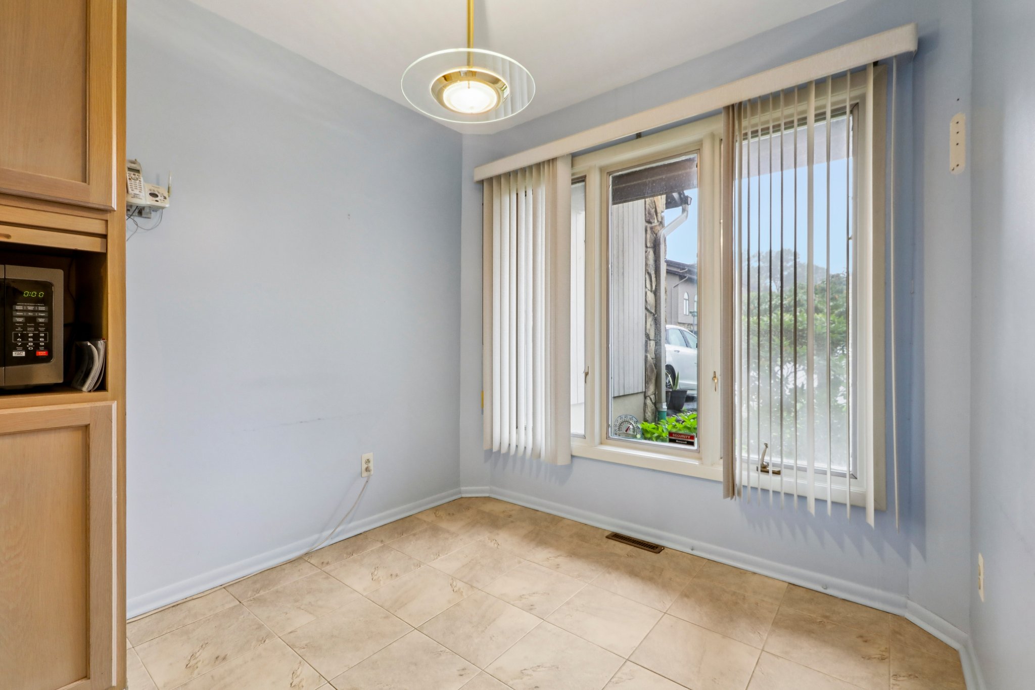 Wedgewood Dr-S2108-019.jpg