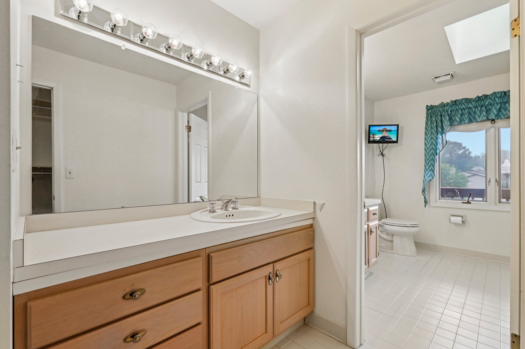 Wedgewood Dr-S2108-035.jpg