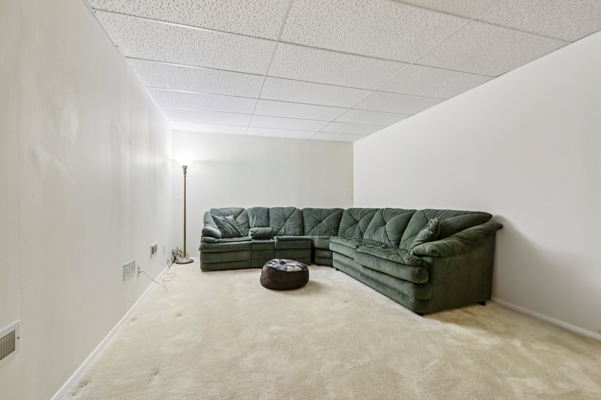 Wedgewood Dr-S2108-040.jpg