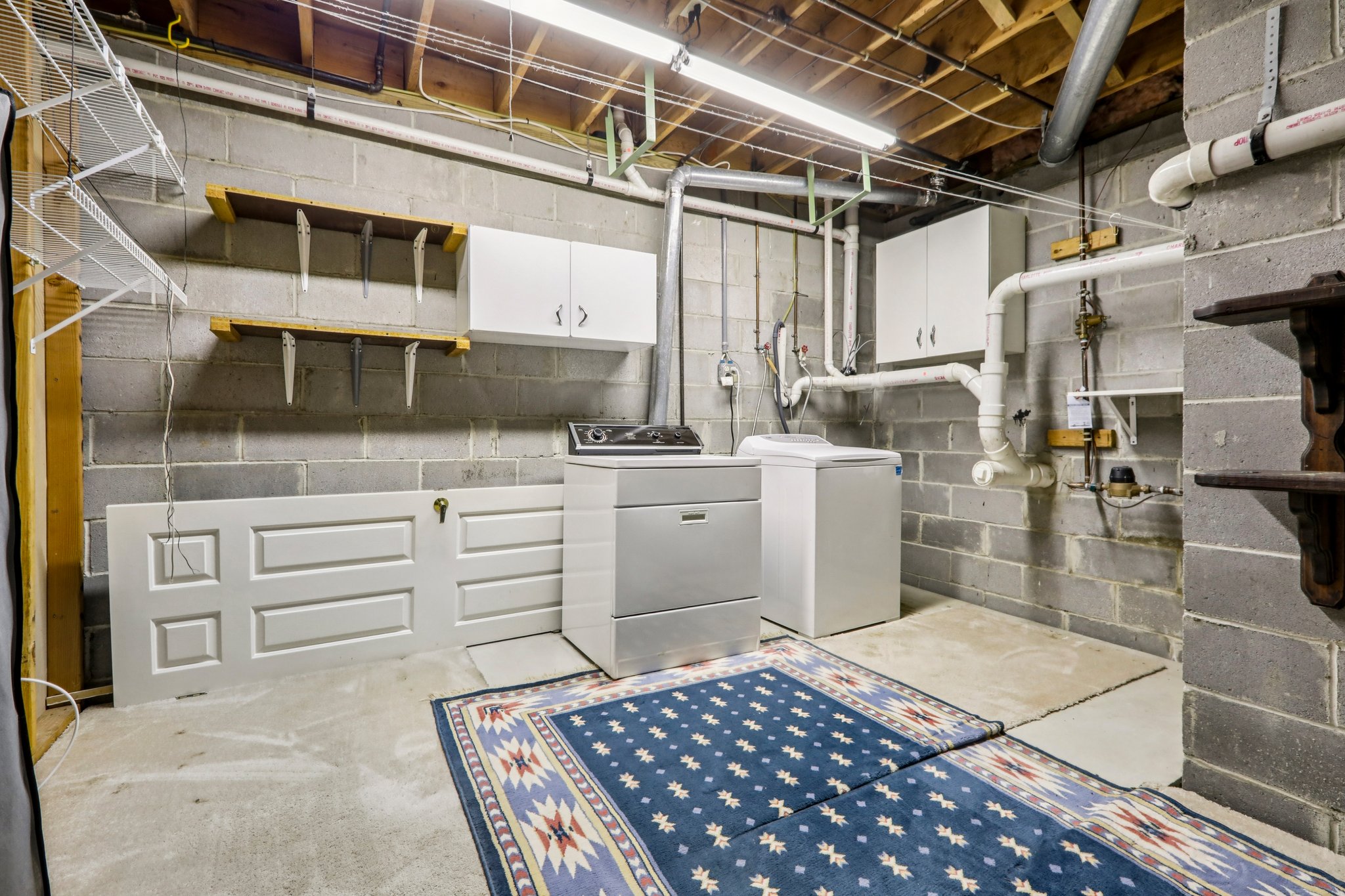 Wedgewood Dr-S2108-045.jpg