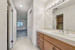 Wedgewood Dr-S2108-036.jpg