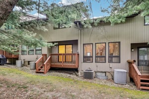 Wedgewood Dr-S2108-049.jpg