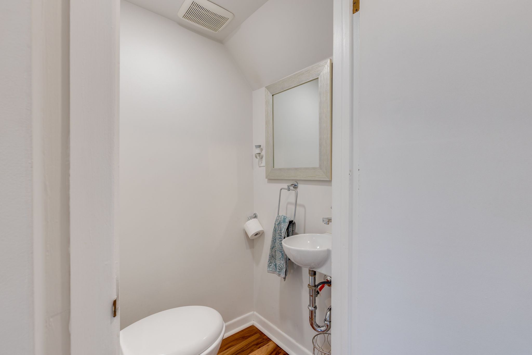 Toronto property showcase — delivered property photograph 11