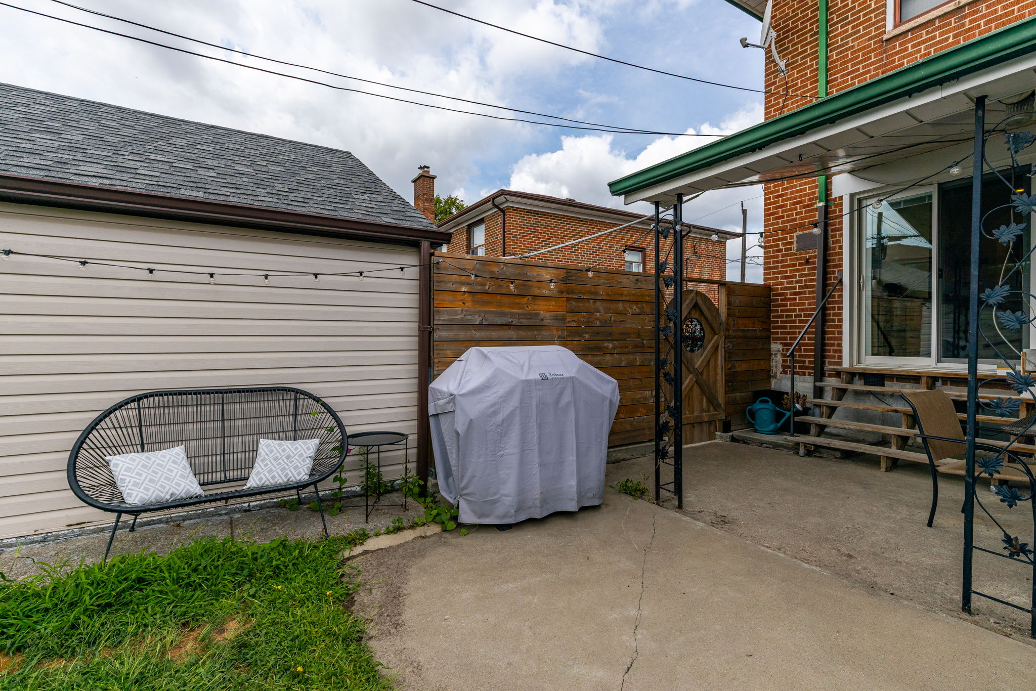 Toronto property showcase — delivered property photograph 30
