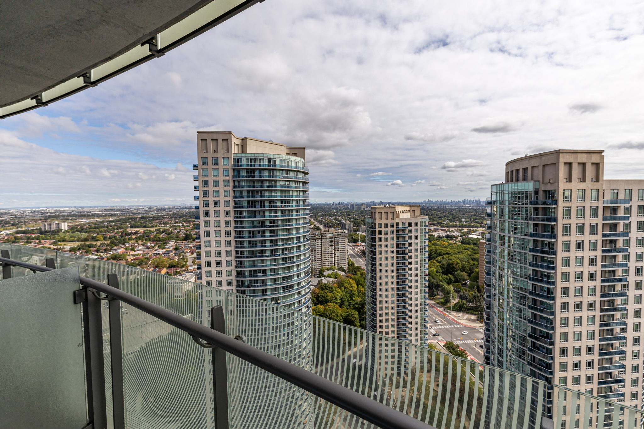 Mississauga property showcase — delivered property photograph 16