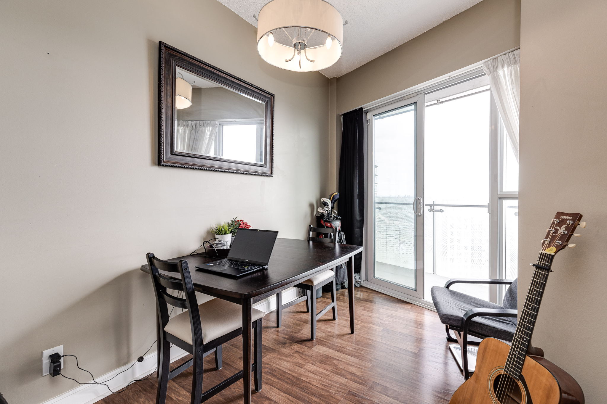 Mississauga property showcase — delivered property photograph 11