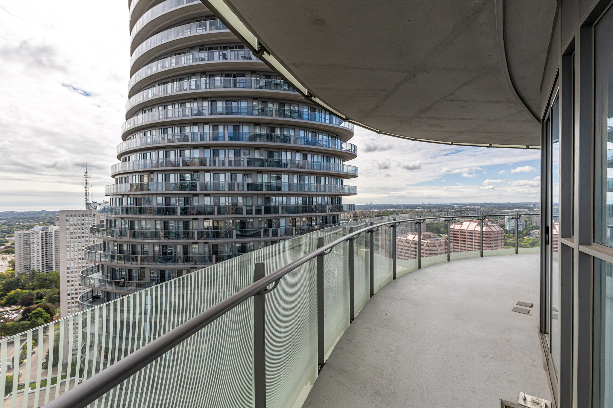 Mississauga property showcase — delivered property photograph 22