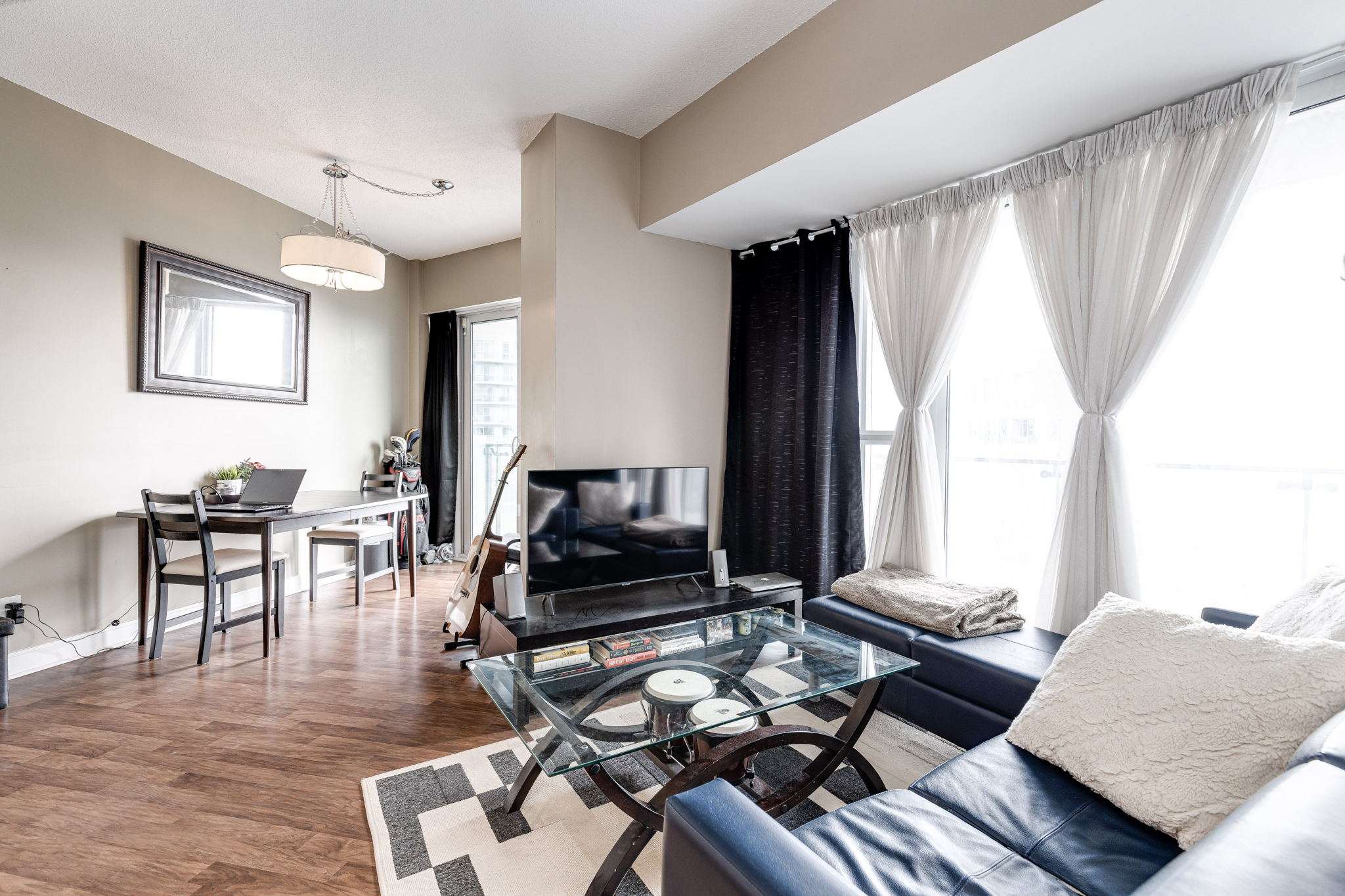 Mississauga property showcase — delivered property photograph 9