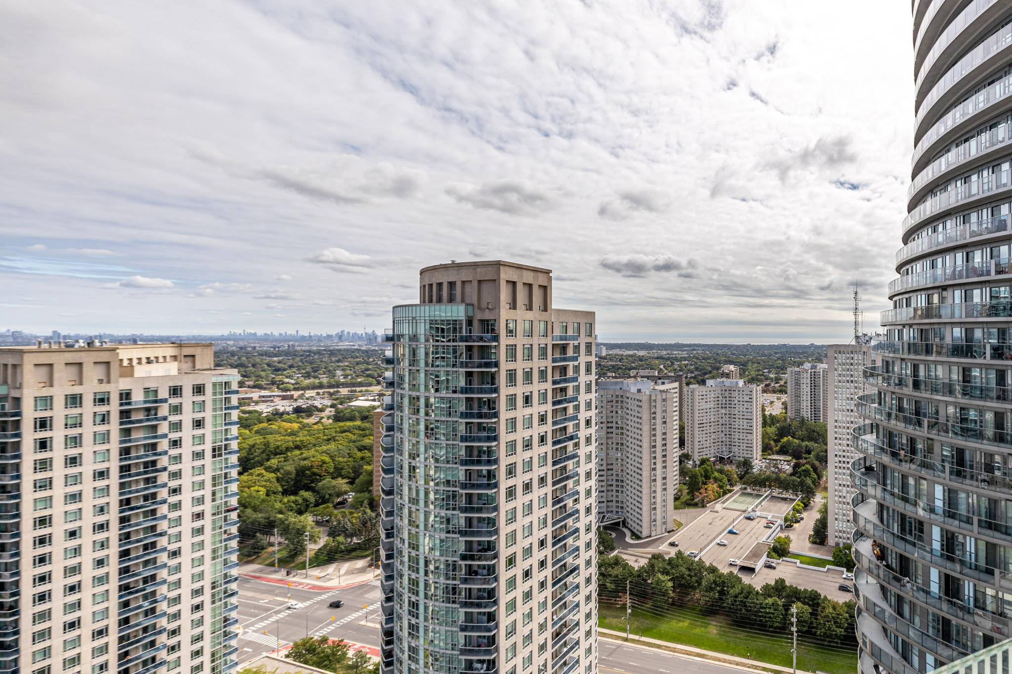 Mississauga property showcase — delivered property photograph 23
