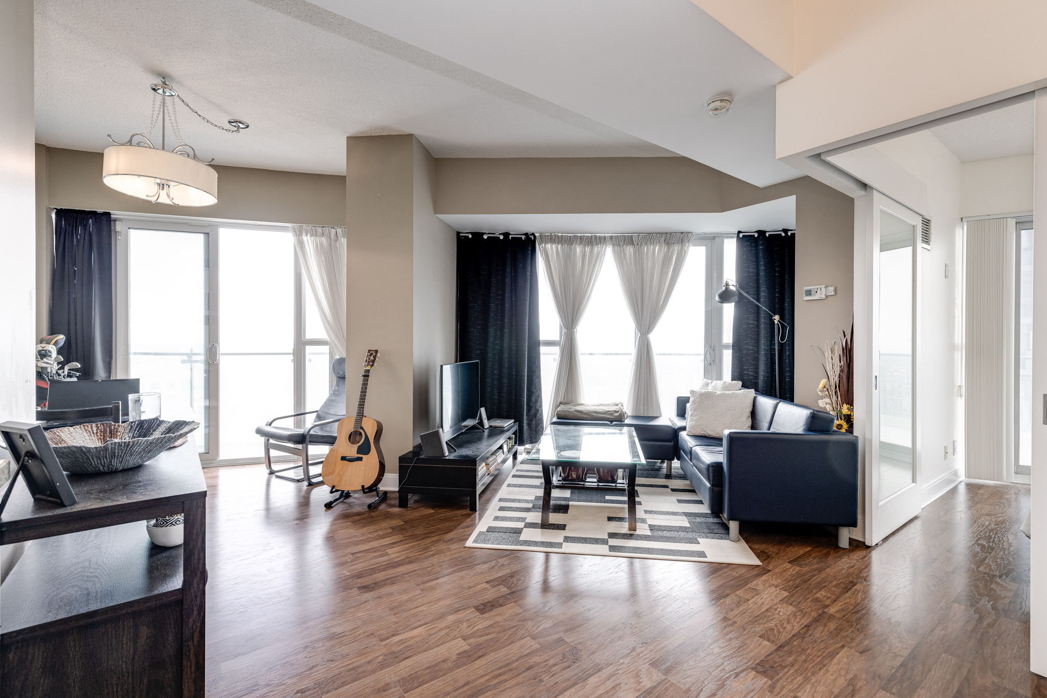Mississauga property showcase — delivered property photograph 7