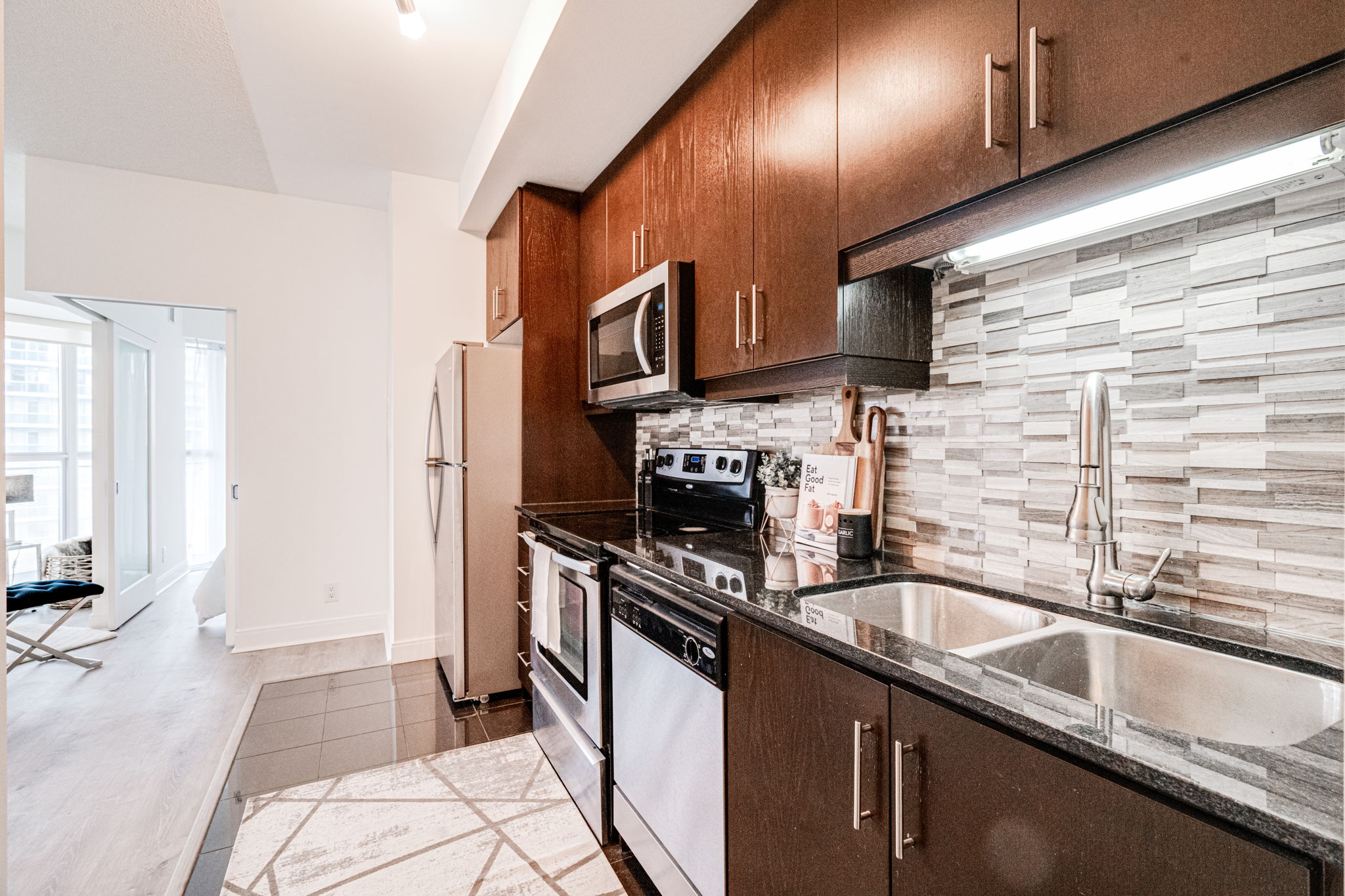 50 Absolute Ave Unit 602 Mississauga, ON L4Z 0A8