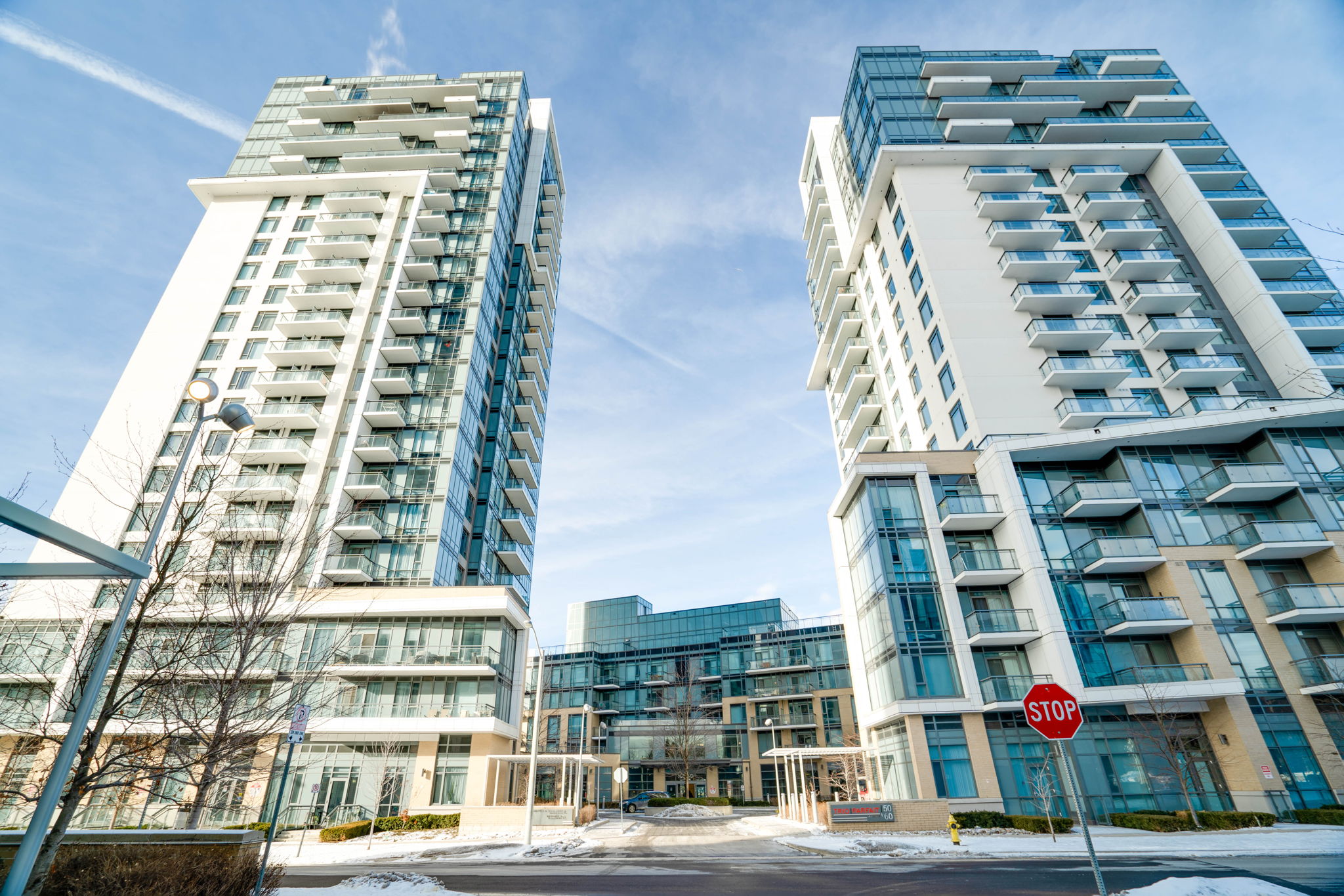 50 Ann O'Reilly Rd Unit 1908 Toronto, ON M2J 0C9