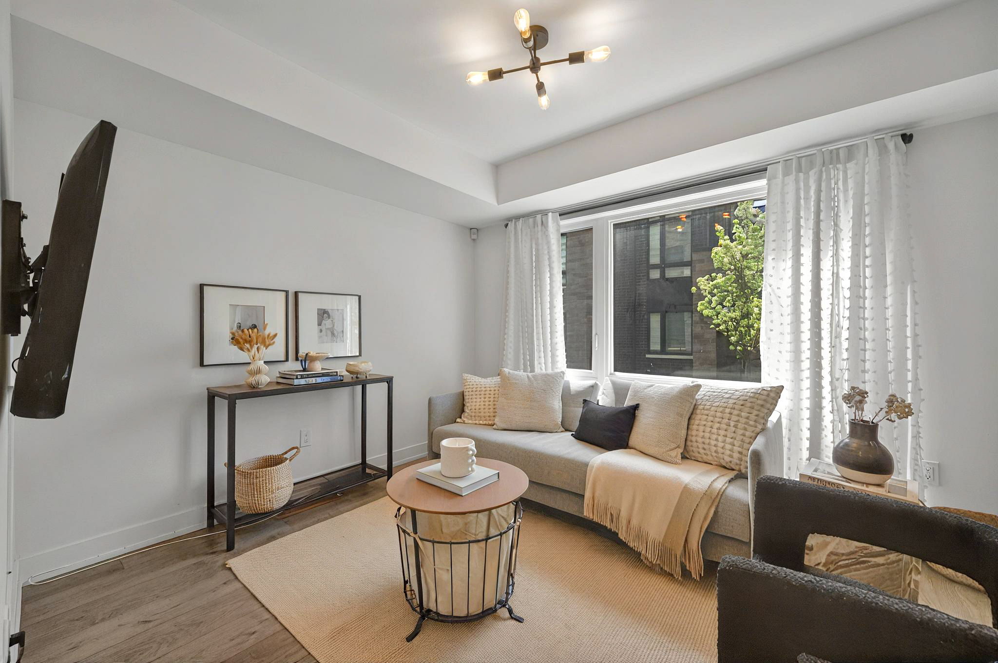 50 Carpaccio Ave Vaughan, ON L4H 4R5