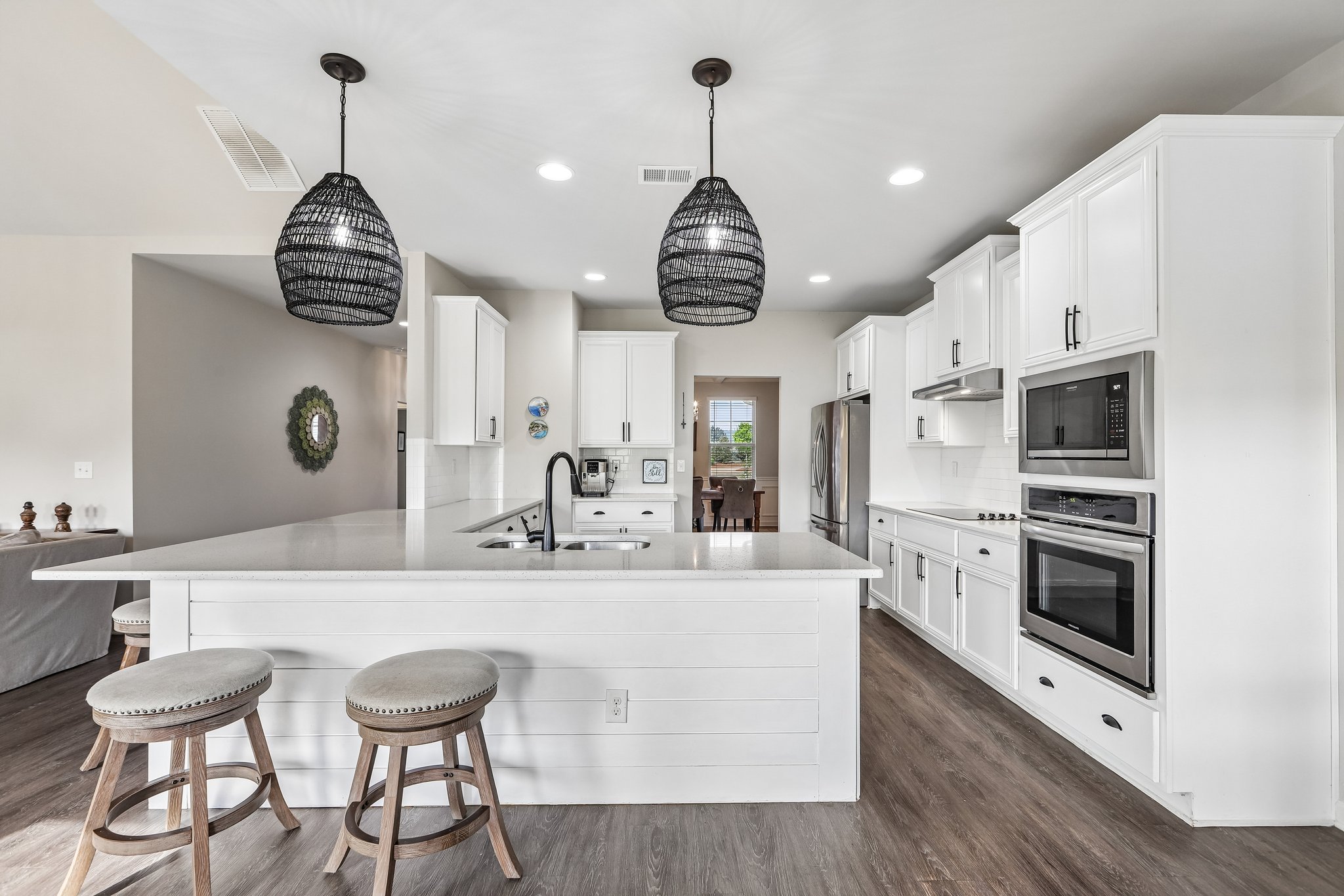 Chapman Farm Rd-S2304-014.jpg