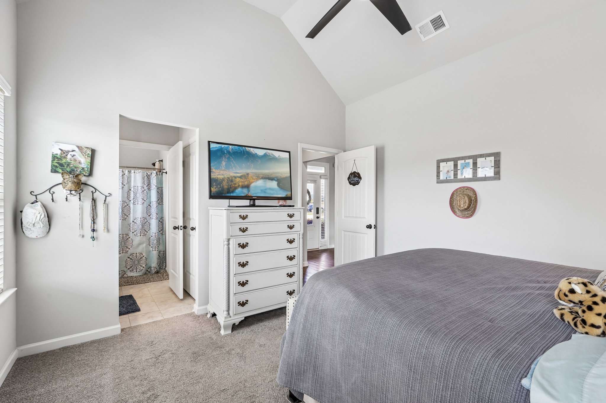 Chapman Farm Rd-S2304-023.jpg