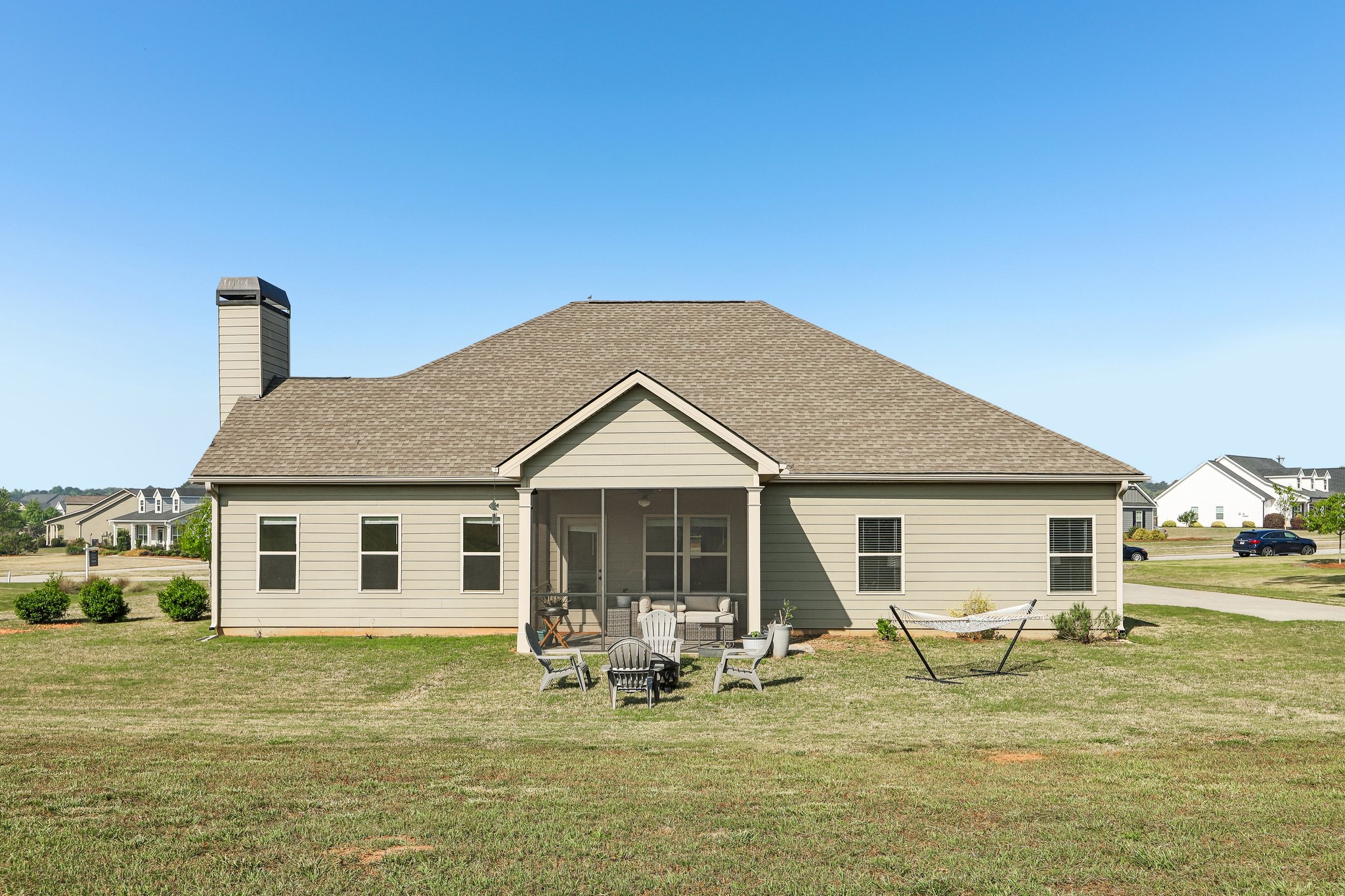 Chapman Farm Rd-S2304-043.jpg