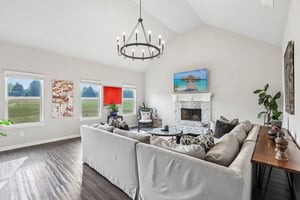 Chapman Farm Rd-S2304-005.jpg