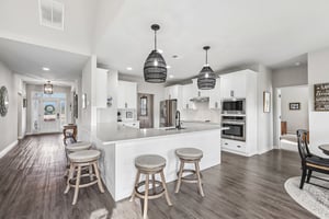 Chapman Farm Rd-S2304-013.jpg