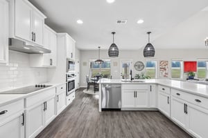 Chapman Farm Rd-S2304-017.jpg