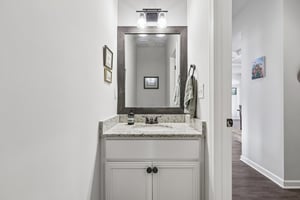 Chapman Farm Rd-S2304-020.jpg