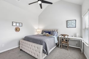 Chapman Farm Rd-S2304-022.jpg