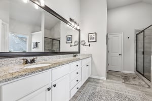 Chapman Farm Rd-S2304-033.jpg