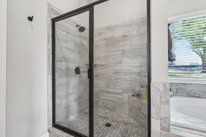 Chapman Farm Rd-S2304-036.jpg