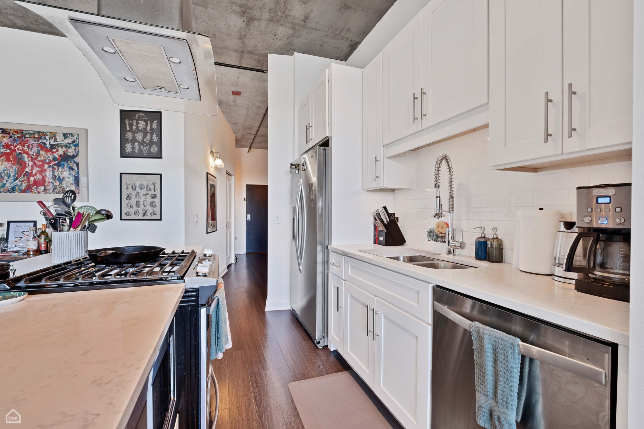 50 E 16th St_005