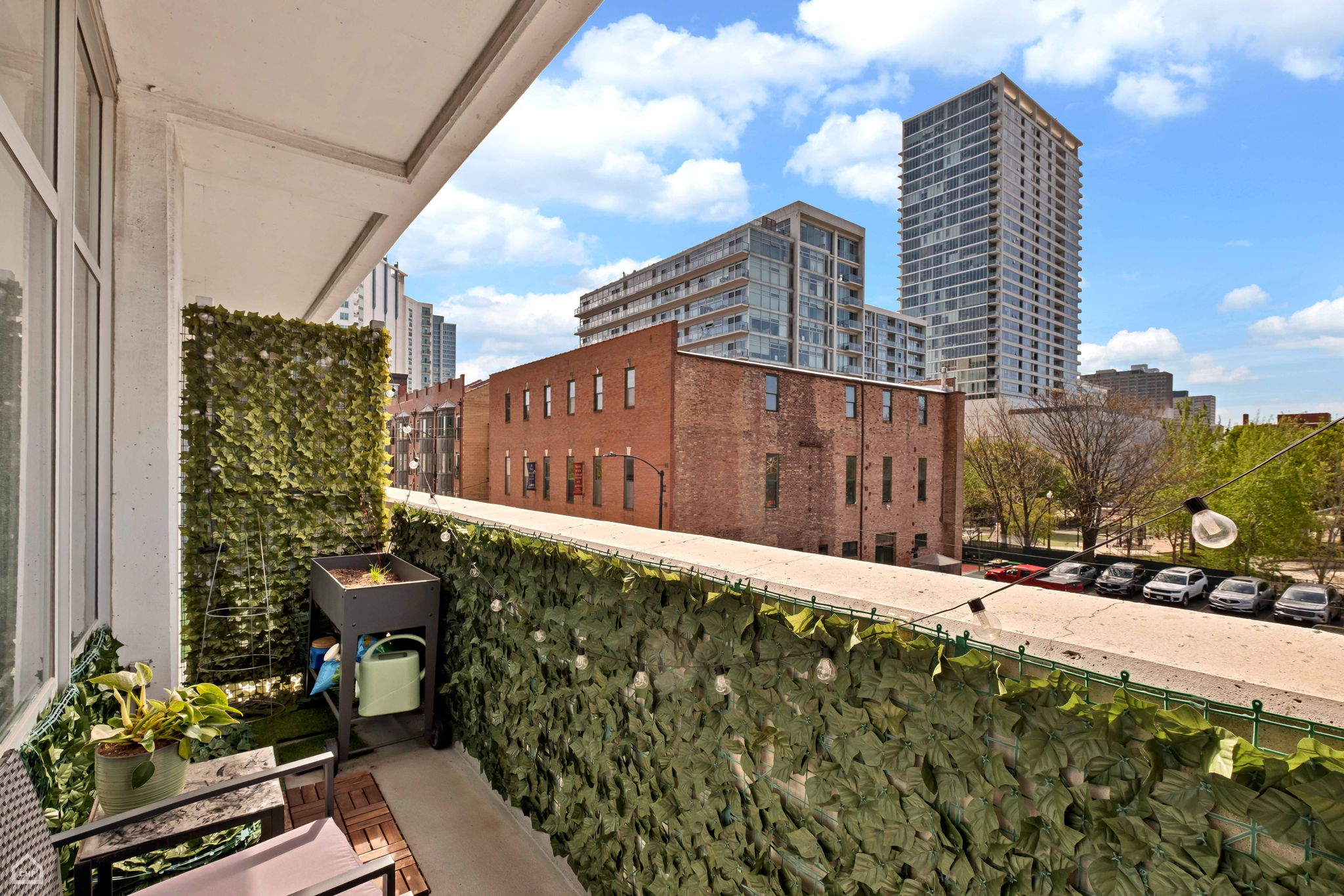 50 E 16th St_009