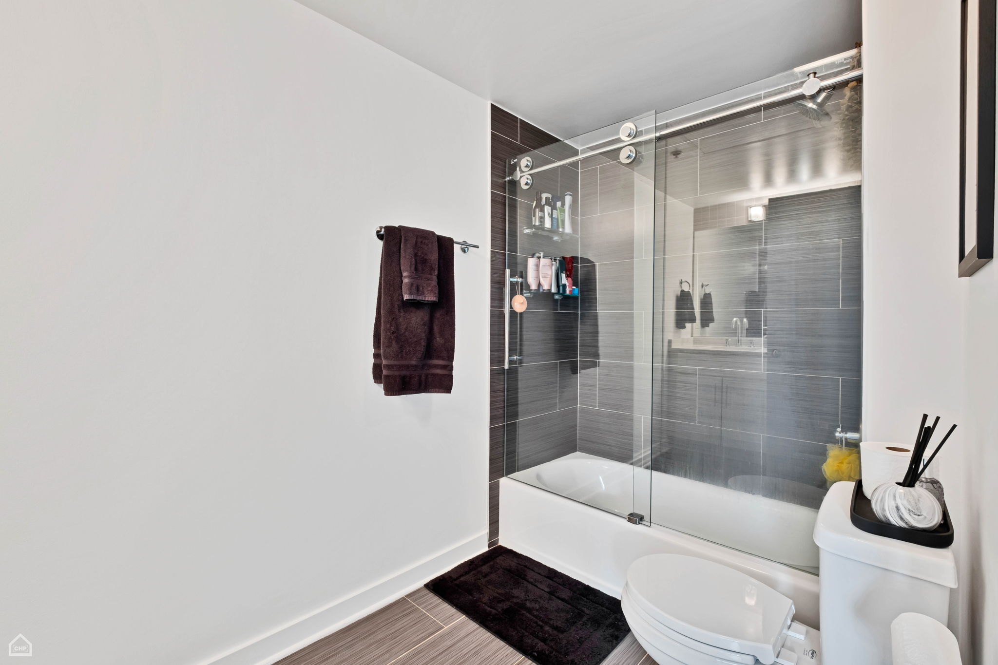 50 E 16th St_013