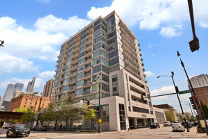 50 E 16th St_001