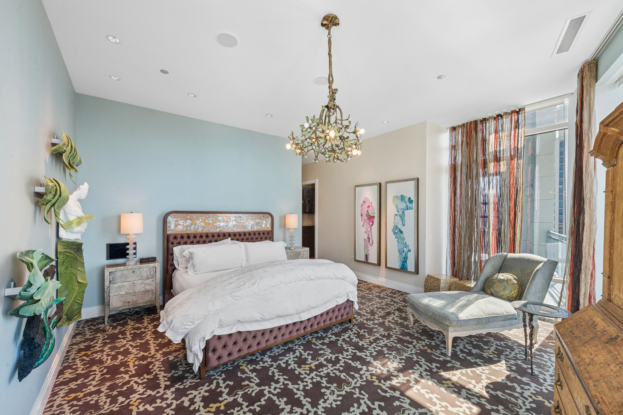 50 E Chestnut St_024.jpg