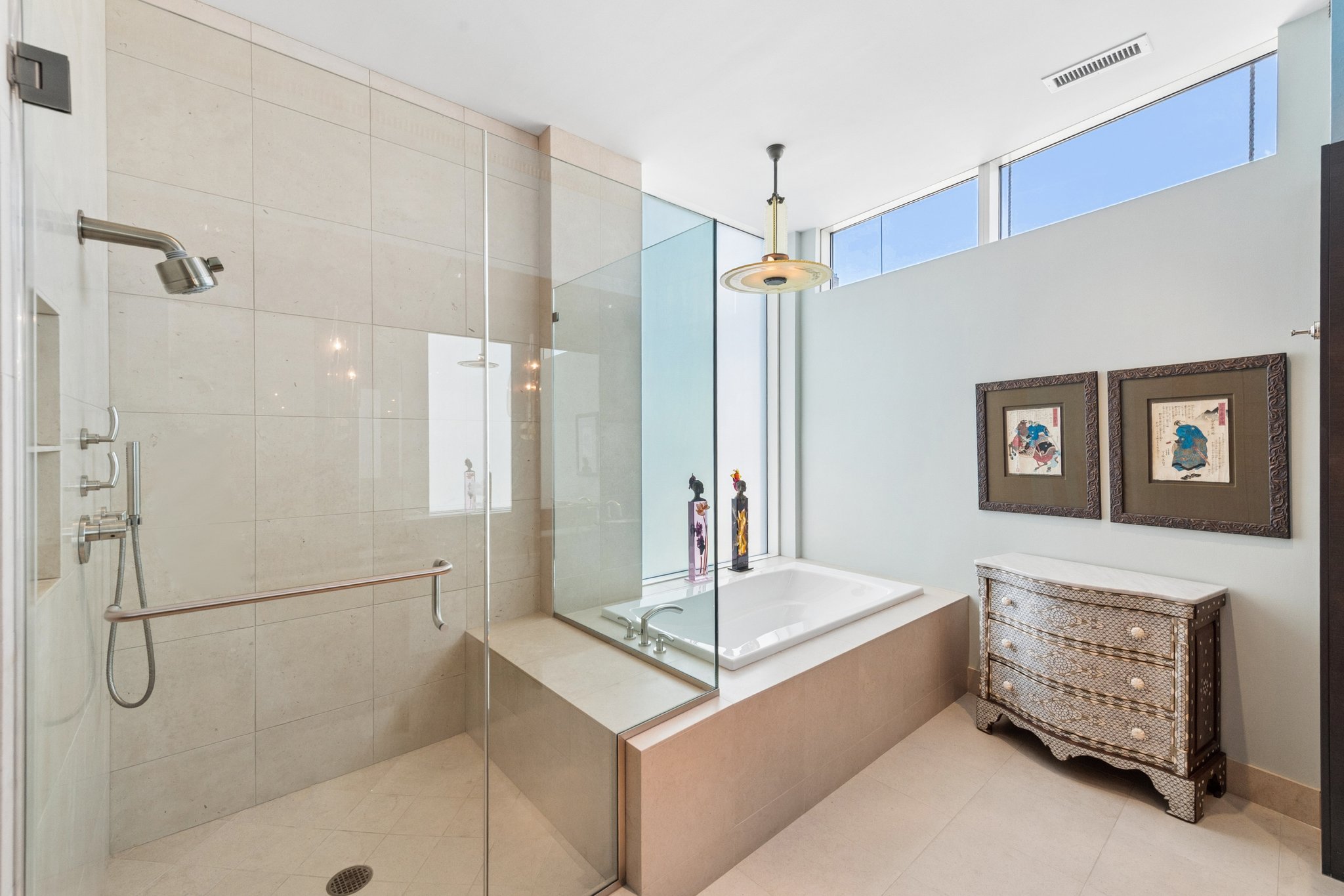 50 E Chestnut St_026.jpg