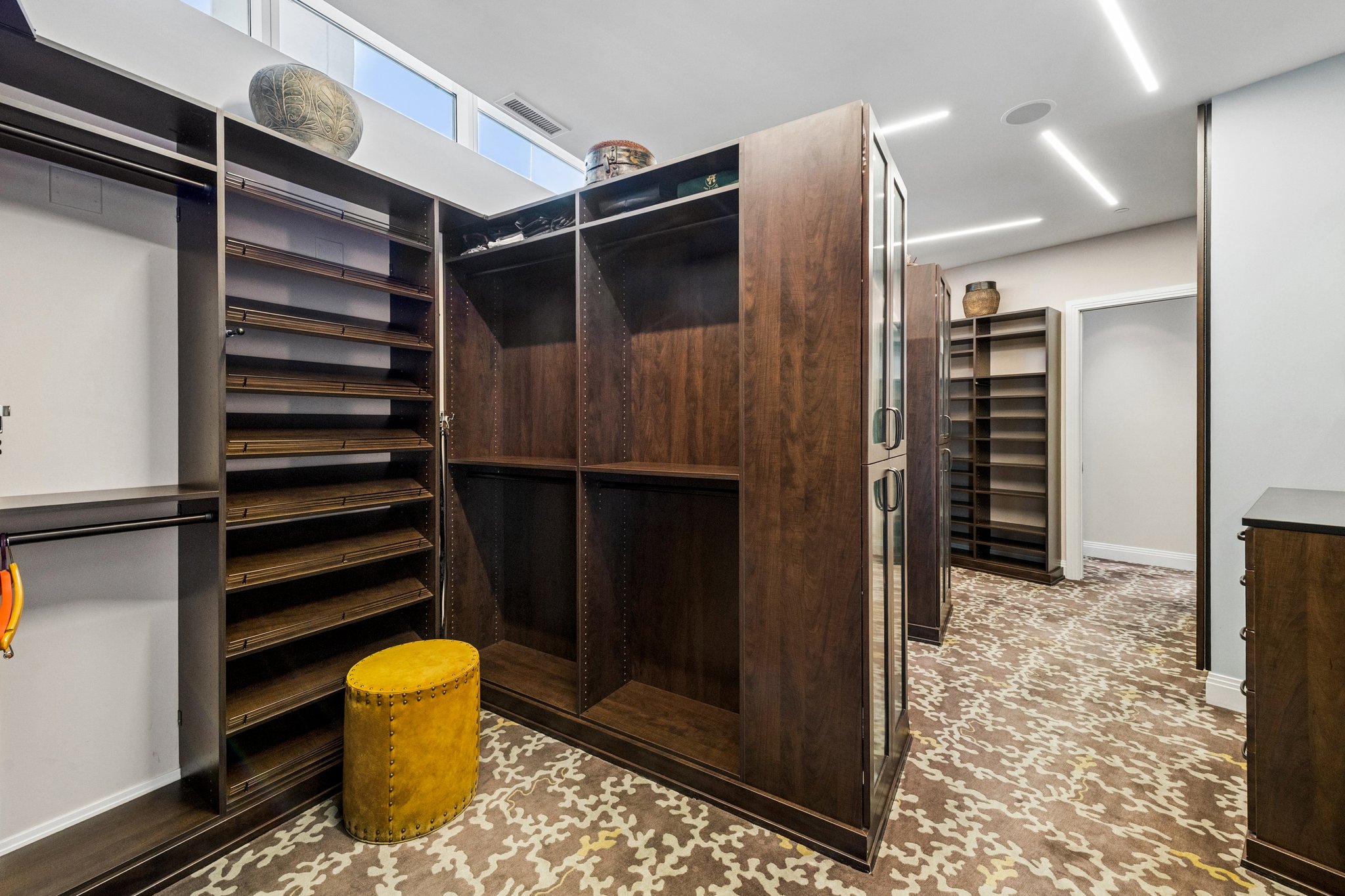 50 E Chestnut St_030.jpg