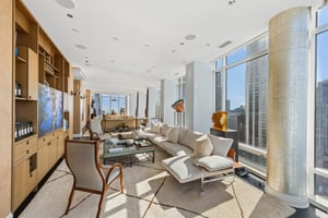 50 E Chestnut St_003.jpg