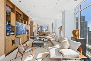50 E Chestnut St_004.jpg
