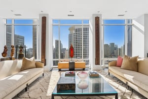 50 E Chestnut St_007.jpg