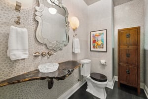50 E Chestnut St_017.jpg