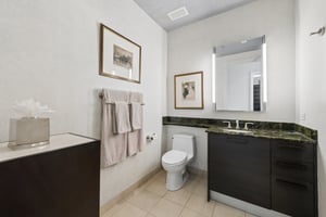 50 E Chestnut St_031.jpg