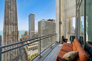 50 E Chestnut St_039.jpg