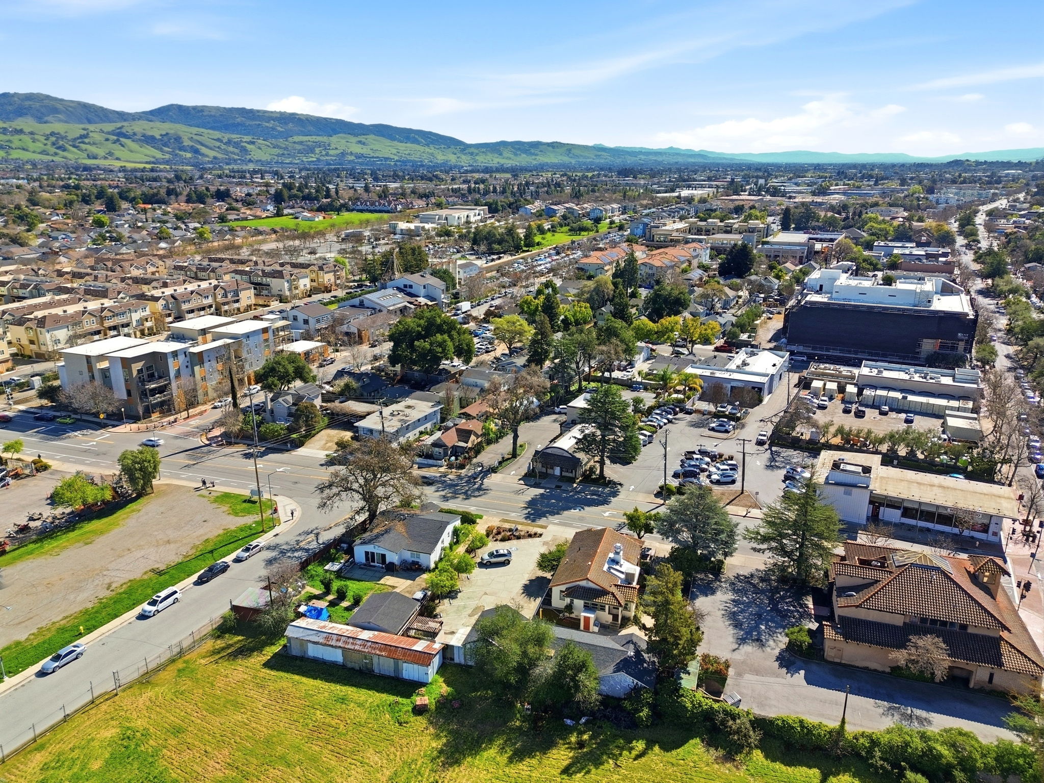 007_f8_AERIAL_50 E Main Ave