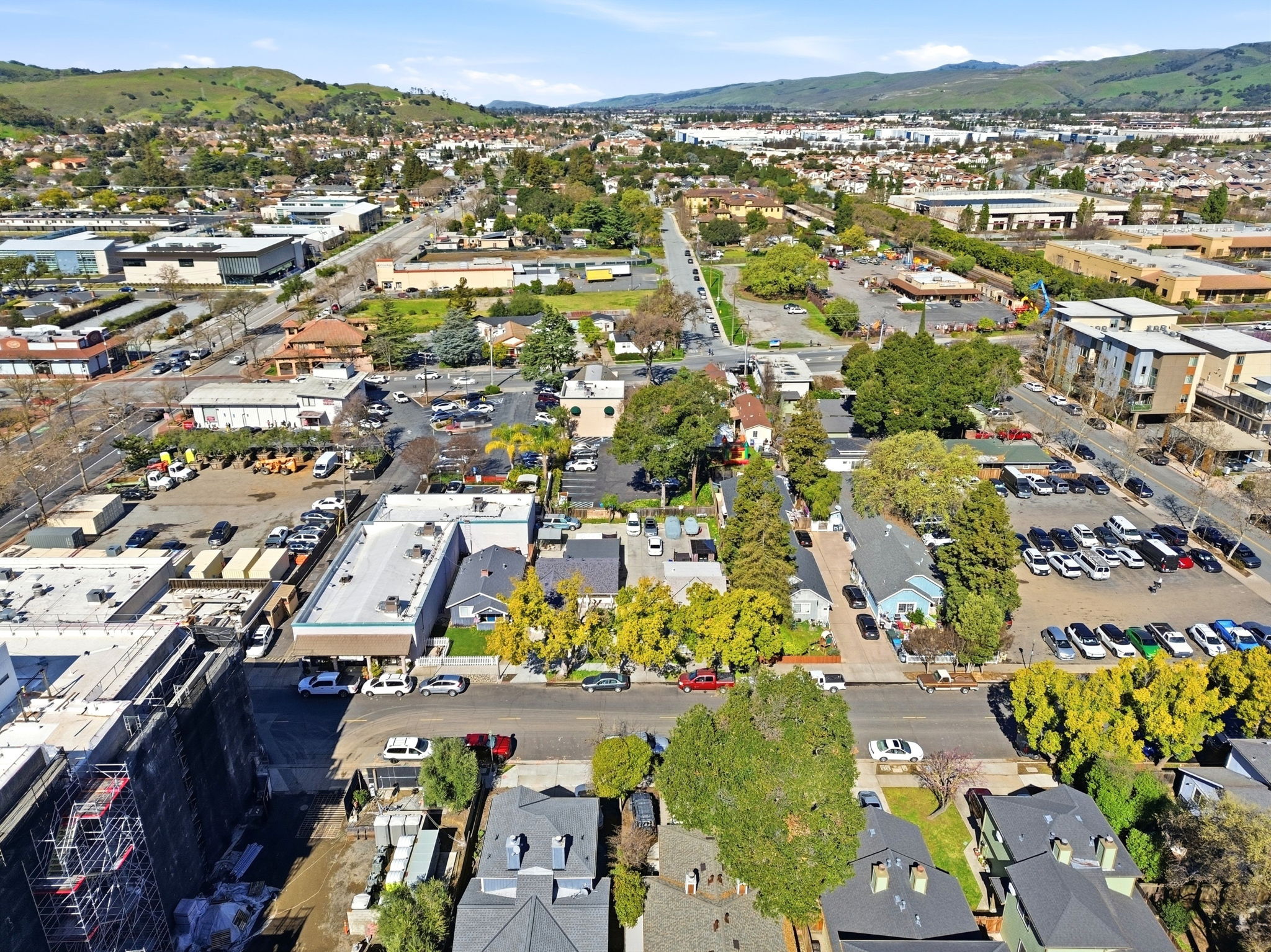 017_f8_AERIAL_50 E Main Ave